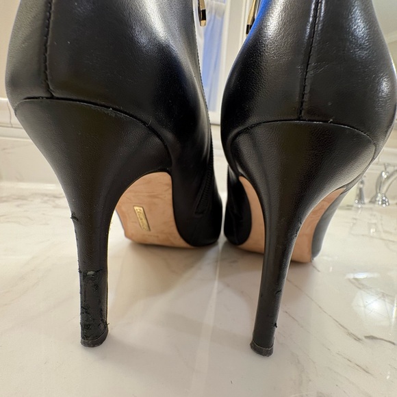Louise et Cie Black Ankle Booties. Size 8.5 - Picture 12 of 13